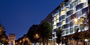 renaissance-paris-arc-de-triomphe-hotel-facade-1